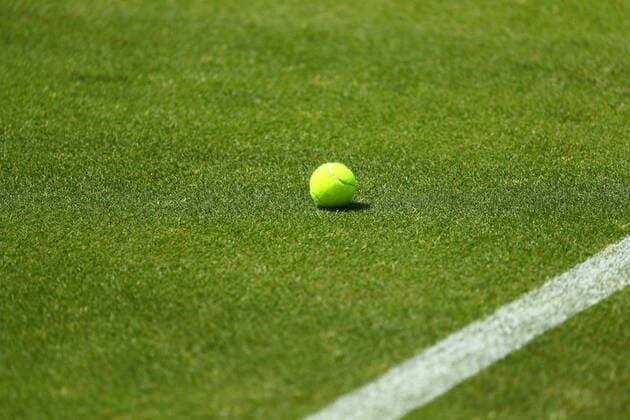 A tennis ball lies on the grass court Bad Homburg Open, Tennis 18 06 2022 Bad Homburg Open, Tennis 18 06 2022 Bad Homburg Copyright: xEibner-Pressefotox EP_RWS