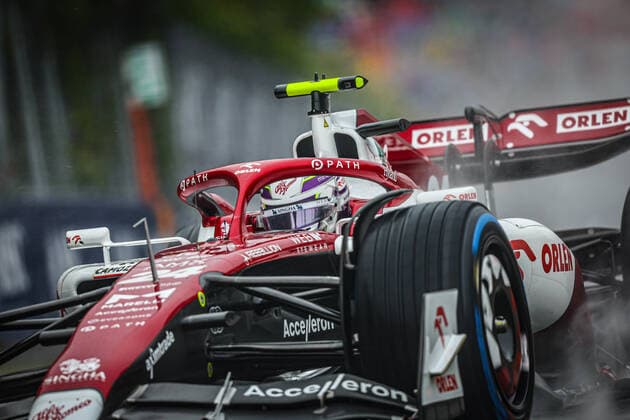 24 ZHOU Guanyu (chi), Alfa Romeo F1 Team ORLEN C42, action during the Formula 1 AWS Grand Prix du Canada 2022, 9th round of the 2022 FIA Formula One World Championship, WM, Weltmeisterschaft on the Circuit Gilles Villeneuve, from June 17 to 19, 2022 in Montreal, Canada - F1 - CANADIAN GRAND PRIX 2022 DPPI Panoramic  GOOD1409