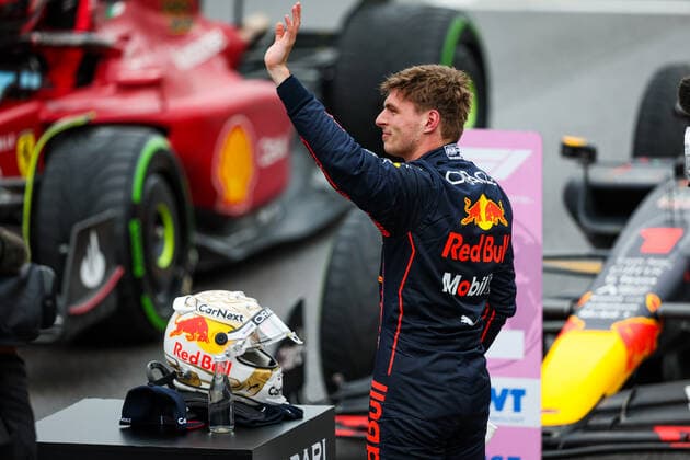 VERSTAPPEN Max (ned), Red Bull Racing RB18, portrait pole position during the Formula 1 AWS Grand Prix du Canada 2022, 9th round of the 2022 FIA Formula One World Championship, WM, Weltmeisterschaft on the Circuit Gilles Villeneuve, from June 17 to 19, 2022 in Montreal, Canada - F1 - CANADIAN GRAND PRIX 2022 DPPI Panoramic  20220618_GOOD3706