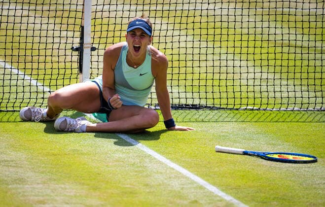 June 18, 2022, BERLIN, GERMANY: Belinda Bencic of Switzerland in action during the semi-final of the 2022 bett1Open WTA, Tennis Damen 500 tennis tournament against Maria Sakkari of Greece BERLIN GERMANY - ZUMAa181 20220618_zaa_a181_024 Copyright: xRobxPrangex