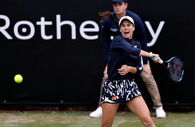 Tennis - 2022 WTA, Tennis Damen Rothesay Birmingham Classic Championships - Edgbaston Priory Club - Sunday 19th June 2022 Number six seed Sorana Cirstea (ROU)during her semi final defeat in three sets against Number eight seed Shuai Zhang (CHN), at 2022 Rothesay Birmingham Classic Championships. 