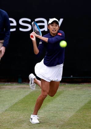 Tennis - 2022 WTA, Tennis Damen Rothesay Birmingham Classic Championships - Edgbaston Priory Club - Sunday 19th June 2022 Number eight seed Shuai Zhang (CHN) during her semi final win in three sets against number six seed Sorana Cirstea (ROU), at 2022 Rothesay Birmingham Classic Championships. 
