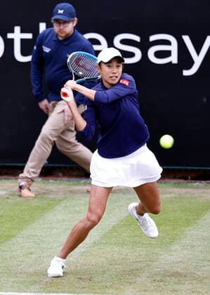 Tennis - 2022 WTA, Tennis Damen Rothesay Birmingham Classic Championships - Edgbaston Priory Club - Sunday 19th June 2022 Number eight seed Shuai Zhang (CHN) during her semi final win in three sets against number six seed Sorana Cirstea (ROU), at 2022 Rothesay Birmingham Classic Championships. 