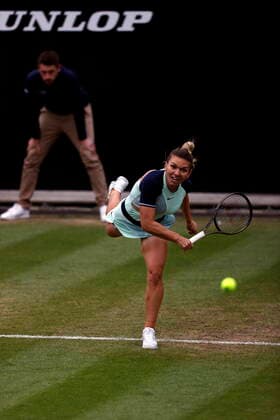 Tennis - 2022 WTA, Tennis Damen Rothesay Birmingham Classic Championships - Edgbaston Priory Club - Sunday 19th June 2022 Number two seed Simona Halep (ROU) during her semi final defeat in three sets against Beatriz Haddad Maia (BRZ) , at 2022 Rothesay Birmingham Classic Championships. 