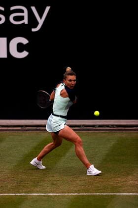 Tennis - 2022 WTA, Tennis Damen Rothesay Birmingham Classic Championships - Edgbaston Priory Club - Sunday 19th June 2022 Number two seed Simona Halep (ROU) during her semi final defeat in three sets against Beatriz Haddad Maia (BRZ) , at 2022 Rothesay Birmingham Classic Championships. 