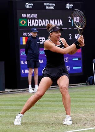Tennis - 2022 WTA, Tennis Damen Rothesay Birmingham Classic Championships - Edgbaston Priory Club - Sunday 19th June 2022 Beatriz Haddad Maia (BRZ) during her semi final win in three sets against number two seed Simona Halep (ROU), at 2022 Rothesay Birmingham Classic Championships. 