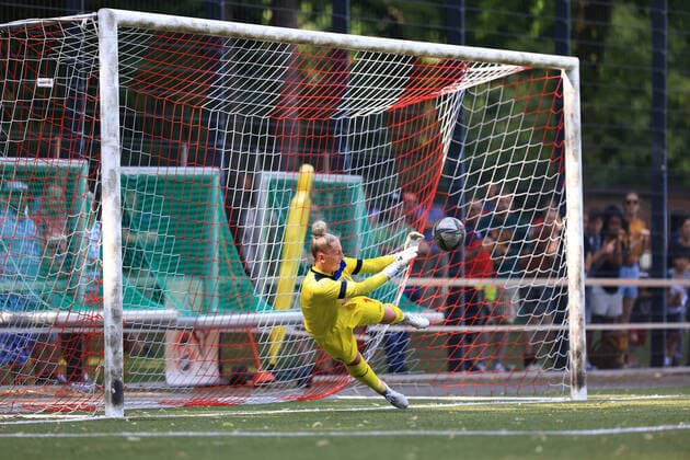 Promotion match 2 women Bundesliga 2021 2022, 1 FC Köln II 1 FC Saarbrücken Pauline Carlotta Nelles FC II, 1 holds penalty Cologne RheinEnergieSportpark, artificial turf North Rhine Westphalia Germany
