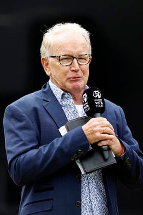 Tennis - 2022 WTA, Tennis Damen Rothesay Birmingham Classic Championships - Edgbaston Priory Club - Sunday 19th June 2022 Former Blue presenter Peter Mark Curry hosts today s final between Beatriz Haddad Maia (BRZ) and Shuai Zhang (CHN). 