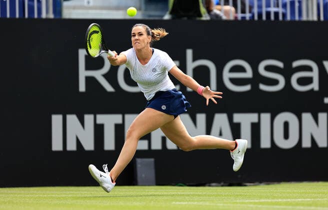 19th June 2022, Devonshire Park, Eastbourne, England; Rothesy International WTA, Tennis Damen 500 series Lawn Tennis Tournament; Nuria Parrizas Diaz (ESP) plays a forehand against Kaia Kanepi (EST)  ActionPlus12401414 HongboxChen