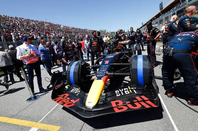 VERSTAPPEN Max (ned), Red Bull Racing RB18, portrait during the Formula 1 AWS Grand Prix du Canada 2022, 9th round of the 2022 FIA Formula One World Championship, WM, Weltmeisterschaft on the Circuit Gilles Villeneuve, from June 17 to 19, 2022 in Montreal, Canada - F1 - CANADIAN GRAND PRIX 2022 - RACE DPPI Panoramic  GOOD4042