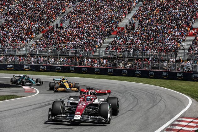 77 BOTTAS Valtteri (fin), Alfa Romeo F1 Team ORLEN C42, action during the Formula 1 AWS Grand Prix du Canada 2022, 9th round of the 2022 FIA Formula One World Championship, WM, Weltmeisterschaft on the Circuit Gilles Villeneuve, from June 17 to 19, 2022 in Montreal, Canada - F1 - CANADIAN GRAND PRIX 2022 - RACE DPPI Panoramic  AV6_8283