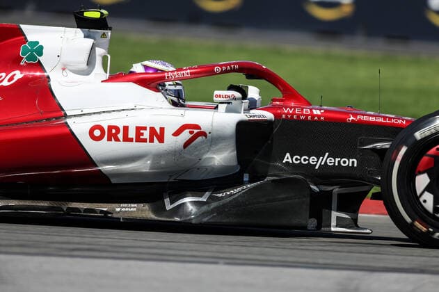 24 ZHOU Guanyu (chi), Alfa Romeo F1 Team ORLEN C42, actionduring the Formula 1 AWS Grand Prix du Canada 2022, 9th round of the 2022 FIA Formula One World Championship, WM, Weltmeisterschaft on the Circuit Gilles Villeneuve, from June 17 to 19, 2022 in Montreal, Canada - F1 - CANADIAN GRAND PRIX 2022 - RACE DPPI Panoramic  GOOD4279