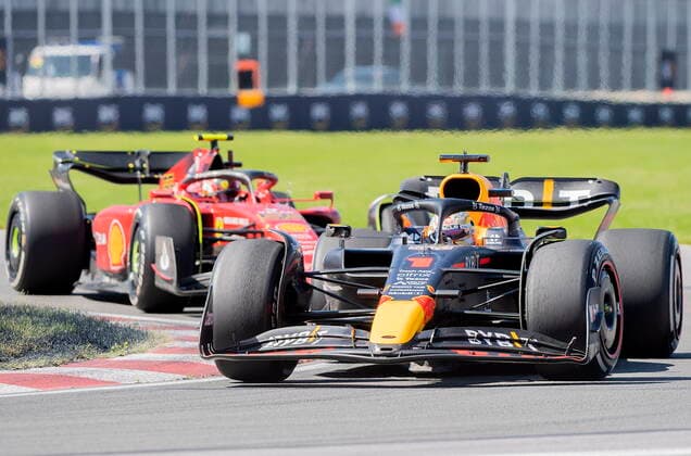 June 19, 2022, Montreal, PQ, Canada: Red Bull driver Max Verstappen of the Netherlands, front, holds off a challenge from Ferrari driver Carlos Sainz of Spain on the final lap during the Formula One Canadian Grand Prix in Montreal, Sunday, June 19, 2022. Max Verstappen, Carlos Sainz,  - ZUMAc35_ 20220619_zaf_c35_040 Copyright: xGrahamxHughesx