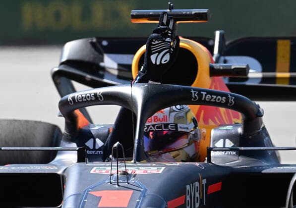 June 19, 2022, MONTREAL, PQ, Canada: Red Bull Racing Max Verstappen of the Netherlands waves to the crowd after winning the Canadian Grand Prix in Montreal, Sunday, June 19, 2022. Max Verstappen  - ZUMAc35_ 20220619_zaf_c35_045 Copyright: xJacquesxBoissinotx