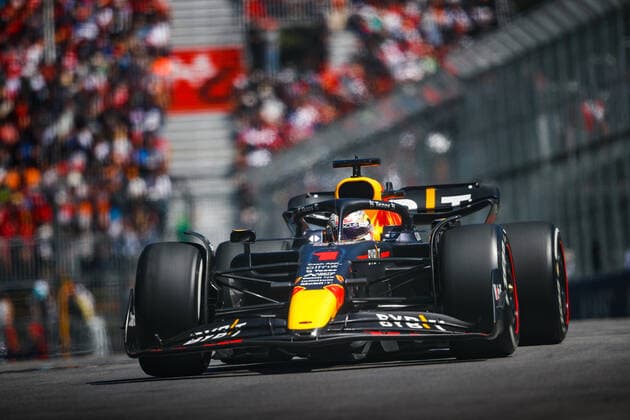 01 VERSTAPPEN Max (nld), Red Bull Racing RB18, action during the Formula 1 AWS Grand Prix du Canada 2022, 9th round of the 2022 FIA Formula One World Championship, WM, Weltmeisterschaft on the Circuit Gilles Villeneuve, from June 17 to 19, 2022 in Montreal, Canada - F1 - CANADIAN GRAND PRIX 2022 - RACE DPPI Panoramic  00122023__V2_6117