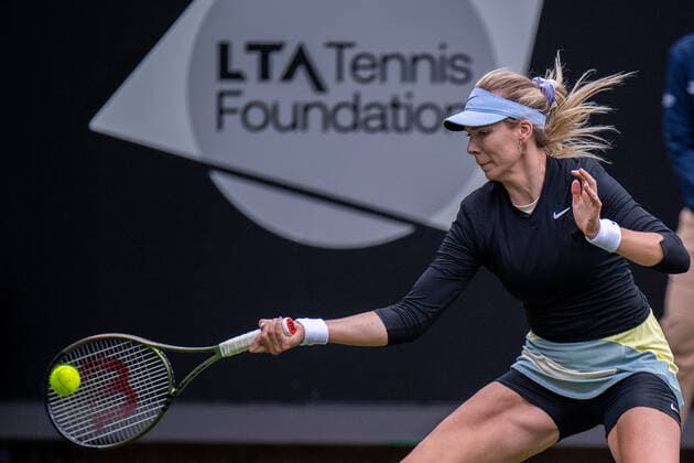 EASTBOURNE, ENGLAND - JUNE 19: Katie Boulter of Great Britain plays against Tereza Martincova of Czech Republic during the Women s Singles at Devonshire Park on June 19, 2022 in Eastbourne, E Rothesay International Eastbourne - Day Two Copyright: xSebastianxFrejx