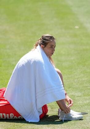 Mandatory Credit: Photo by Dave Shopland Shutterstock (12992812bg) Spain s Paula Badosa Rothesay International Eastbourne, Tennis, Devonshire Park, Eastbourne, UK - 20 Jun 2022 Rothesay International Eastbourne, Tennis, Devonshire Park, Eastbourne, UK - 20 Jun 2022  Copyright: xDavexShopland Shutterstockx 12992812bg