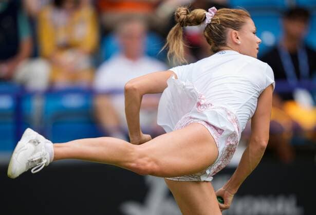 Mandatory Credit: Photo by Dave Shopland Shutterstock (12992813dd) Italy s Camila Giorgi during her round 1 win Rothesay International Eastbourne, Tennis, Devonshire Park, Eastbourne, UK - 21 Jun 2022 Rothesay International Eastbourne, Tennis, Devonshire Park, Eastbourne, UK - 21 Jun 2022  Copyright: xDavexShopland Shutterstockx 12992813dd
