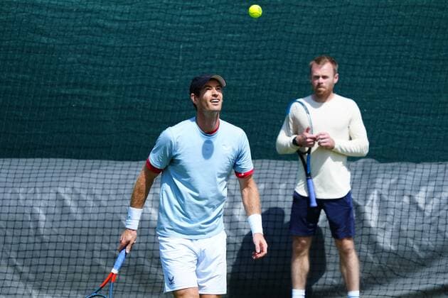 Mandatory Credit: Photo by Javier Garcia Shutterstock (12994278ap) Andy Murray training Wimbledon Tennis Championship Practice and Previews, The All England Lawn Tennis and Croquet Club, London, UK - 21 Jun 2022 Wimbledon Tennis Championship Practice and Previews, The All England Lawn Tennis and Croquet Club, London, UK - 21 Jun 2022  Copyright: xJavierxGarcia Shutterstockx 12994278ap