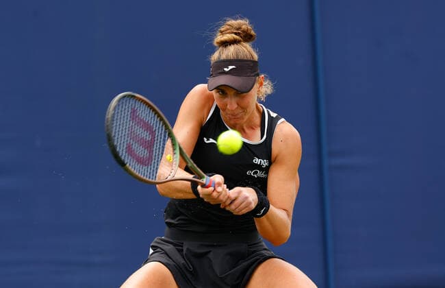 21st June 2022, Devonshire Park, Eastbourne, England; Eastbourne International Lawn Tennis Tournament; Beatriz Haddad Maia (BRA) plays abackhand against Kaia Kanepi (EST)  ActionPlus12401850 HongboxChen