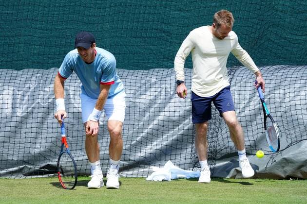 Mandatory Credit: Photo by Javier Garcia Shutterstock (12994278ej) Andy Murray flexes his knee training Wimbledon Tennis Championship Practice and Previews, The All England Lawn Tennis and Croquet Club, London, UK - 21 Jun 2022 Wimbledon Tennis Championship Practice and Previews, The All England Lawn Tennis and Croquet Club, London, UK - 21 Jun 2022  Copyright: xJavierxGarcia Shutterstockx 12994278ej