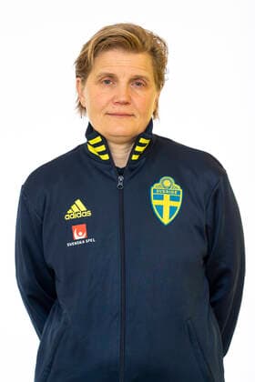 220621 Physiotherapist Asa Lönnkvist poses for a portrait during a photo shoot with the Swedish U23 womens national football team on June 21, 2022 in Helsingborg,  Copyright: MATHILDAxAHLBERG BB220621BB123
