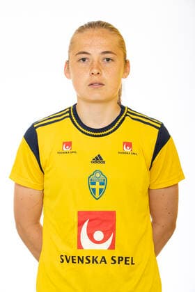 220621Paulina Nyström poses for a portrait during a photo shoot with the Swedish U23 womens national football team on June 21, 2022 in Helsingborg,  Copyright: MATHILDAxAHLBERG BB220621BB137