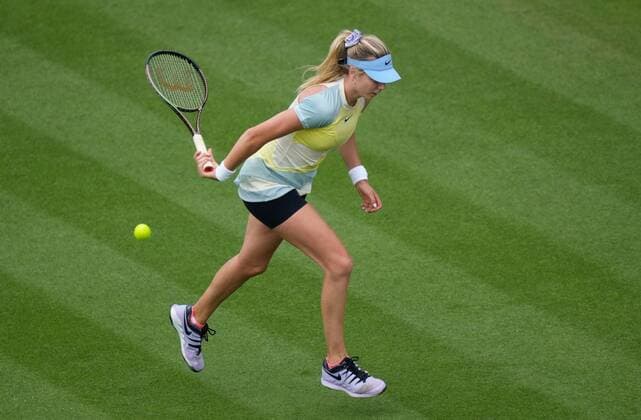 Mandatory Credit: Photo by Dave Shopland Shutterstock (12992813eg) Great Britain s Katie Boulter action in her 2nd round win in 3 sets on centre court Rothesay International Eastbourne, Tennis, Devonshire Park, Eastbourne, UK - 21 Jun 2022 Rothesay International Eastbourne, Tennis, Devonshire Park, Eastbourne, UK - 21 Jun 2022  Copyright: xDavexShopland Shutterstockx 12992813eg