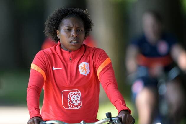 ZEIST Lineth Beerensteyn of Holland Women during a training session of the Dutch women s national team at the KNVB Campus on June 22, 2022 in Zeist, The Netherlands The Dutch women s team is preparing for the European Football Championship in England ANP UEFA Women s Euro England 2022 2022 xVIxANPxSportx xxANPxIVx 450765795 originalFilename: 450765795.jpg