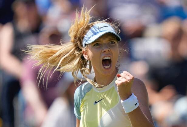 Mandatory Credit: Photo by Dave Shopland Shutterstock (12992814ak) Great Britain s Katie Boulter celebrates Rothesay International Eastbourne, Tennis, Devonshire Park, Eastbourne, UK - 22 Jun 2022 Rothesay International Eastbourne, Tennis, Devonshire Park, Eastbourne, UK - 22 Jun 2022  Copyright: xDavexShopland Shutterstockx 12992814ak