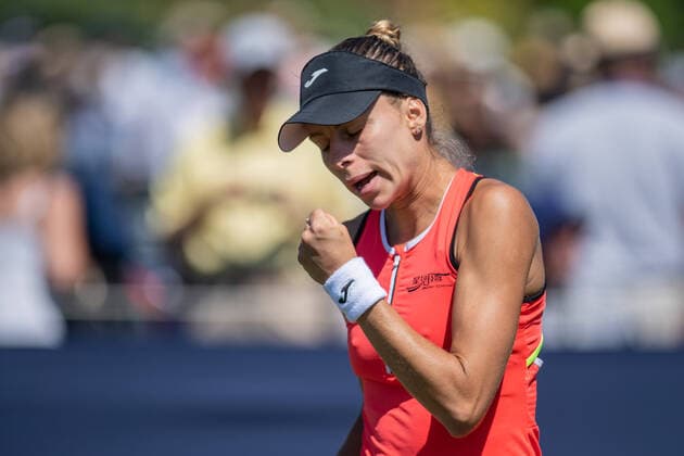EASTBOURNE, ENGLAND - JUNE 22: Magda Linette of Poland celebrates a point against Legia Tsurenko of Ukraine during their Women™s Singles Round 16 match during Day Five of Rothesay International Eastbourne at Devonshire Park on June 22, 2022 in Eastbourne, E Rothesay International Eastbourne - Day Five Copyright: xSebastianxFrejx