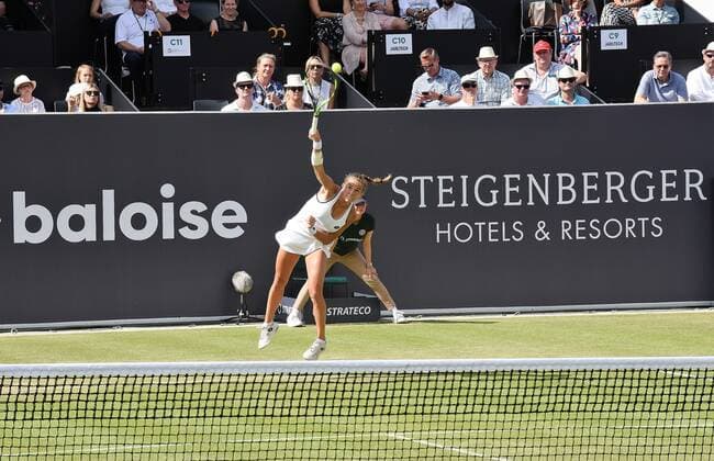 22 06 2022 Bad Homburg vor der Höhe, Kurpark, Tennis WTA 250 Bad Homburg Open Round of 16 Lucia Bronzetti vs Angelique Kerber picture shows Lucia Bronzetti emspor, DFL regulations prohibit any use of photographs as image sequences and or quasi video
