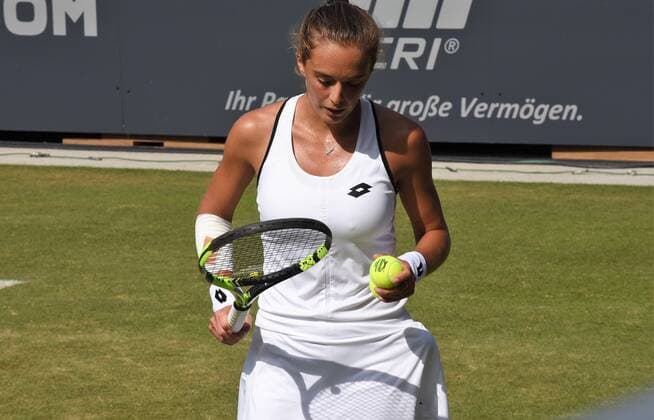 22 06 2022 Bad Homburg vor der Höhe, Kurpark, Tennis WTA 250 Bad Homburg Open Round of 16 Lucia Bronzetti vs Angelique Kerber picture shows Lucia Bronzetti emspor, DFL regulations prohibit any use of photographs as image sequences and or quasi video