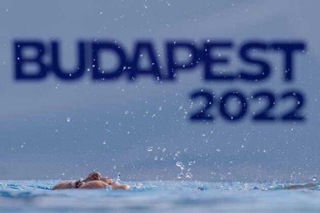 Sport Bilder des Tages (220623) -- BUDAPEST, June 23, 2022 -- Inui Yukiko of Japan performs during the Artistic Swimming Women s Solo Free Final of the 19th FINA World Championships in Budapest, Hungary, June 22, 2022. (Photo by Xinhua) (SP)HUNGARY-BUDAPEST-FINA WORLD CHAMPIONSHIPS-ARTISTIC SWIMMING-WOMEN SOLO FREE AttilaxVolgyi 