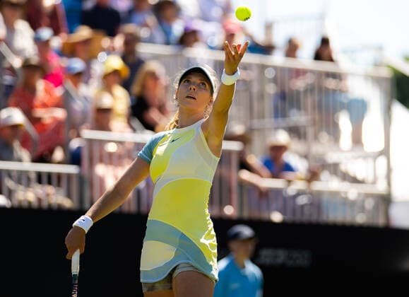 June 22, 2022, Eastbourne, GREAT BRITAIN: Katie Boulter of Great Britain in action during the third round of the 2022 Rothesay International WTA, Tennis Damen 500 tennis tournament against Petra Kvitova of the Czech Republic Eastbourne GREAT BRITAIN - ZUMAa181 20220622_zaa_a181_040 Copyright: xRobxPrangex