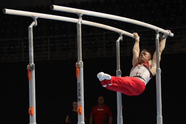 DEU, gymnastics, 23 06 2022, Max Schmeling Halle, Berlin, DEU, gymnastics, in the picture Philip Herder from SC Berlin, parallel bars Foto Juergen Engler nordphoto GmbH JuergenxEngler nph00076