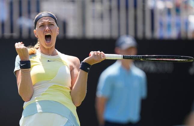 Sport Bilder des Tages Mandatory Credit: Photo by Dave Shopland Shutterstock (12992817g) Petra Kvitova celebrates match point as she reaches the final Rothesay International Eastbourne, Tennis, Devonshire Park, Eastbourne, UK - 24 Jun 2022 Rothesay International Eastbourne, Tennis, Devonshire Park, Eastbourne, UK - 24 Jun 2022  Copyright: xDavexShopland Shutterstockx 12992817g
