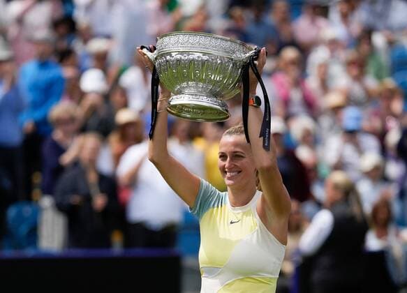 Mandatory Credit: Photo by Dave Shopland Shutterstock (12992820at) Ladies Singles winner Petra Kvitova with trophy Rothesay International Eastbourne, Tennis, Devonshire Park, Eastbourne, UK - 25 Jun 2022 Rothesay International Eastbourne, Tennis, Devonshire Park, Eastbourne, UK - 25 Jun 2022  Copyright: xDavexShopland Shutterstockx 12992820at