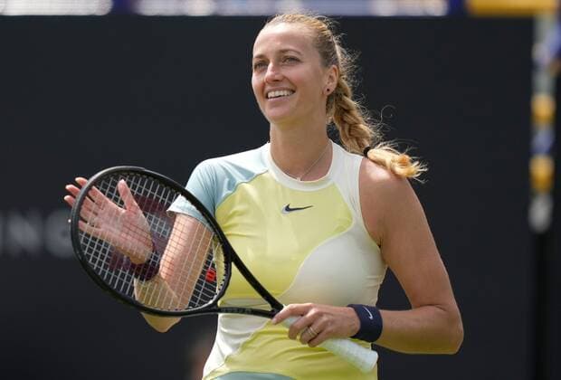 Mandatory Credit: Photo by Dave Shopland Shutterstock (12992820au) Ladies Singles winnerPetra Kvitova celebrates match point Rothesay International Eastbourne, Tennis, Devonshire Park, Eastbourne, UK - 25 Jun 2022 Rothesay International Eastbourne, Tennis, Devonshire Park, Eastbourne, UK - 25 Jun 2022  Copyright: xDavexShopland Shutterstockx 12992820au