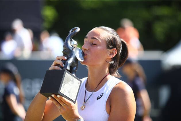 Caroline Garcia is happy about her tournament win in Bad Homburg Bad Homburg Open, Tennis 25 06 2022 Bad Homburg Open, Tennis 25 06 2022 Bad Homburg Copyright: xEibner-Pressefotox EP_RWS