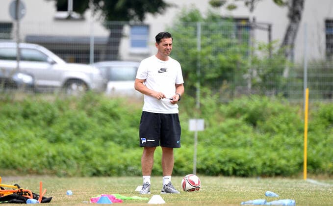 Football, men, season 2022 23, test match, VSG Altglienicke Hertha BSC II, training, coach Ante Covic Hertha BSC II , 25 06 2022, Copyright: xSebastianxRäppold MatthiasxKochx