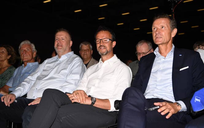 Football, men, season 2022 23, Hertha BSC, Extraordinary General Meeting at Messe Berlin, f l Managing Director Ingo Schiller Hertha BSC , Managing Director Sport Fredi Bobic Hertha BSC , Managing Director Thomas E Herrich Hertha BSC , 26 06 2022, Copyright: xSebastianxRäppold MatthiasxKochx