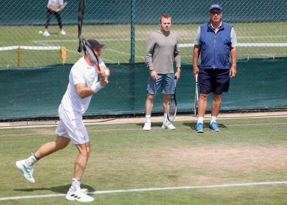 Andy Murray training with coach, coach Ivan Lendl training, Aorangi Park Copyright: xJuergenxHasenkopfx