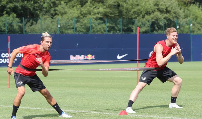 RB Leipzig training start 27 06 2022 Leipzig, 27 06 2022, RBL training center, football, 1 Bundesliga , RB Leipzig training start, preparation for the season 2022 23 , In picture v l Kevin Kampl 44, RB Leipzig and Marcel Halstenberg 23, RB Leipzig ,