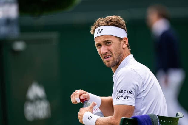 220627 Casper Ruud of Norway competes in a first round singles tennis match during day 1 of Wimbledon on June 27, 2022 in London Photo Mathias Bergeld BILDBYRAN kod MB MB0412 tennis wimbledon day 1 bbeng norge norway,  Copyright: MATHIASxBERGELD BB220627MB017
