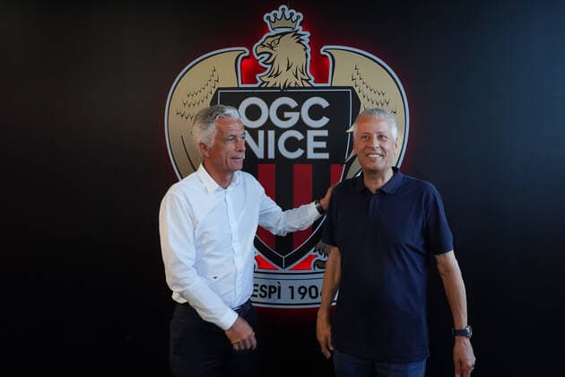 Jean Pierre Rivere (president de l OGC Nice) - Lucien Favre (entraineur de l™OGC Nice) FOOTBALL : Lucien Favre nouvel entraineur de l™OGC Nice - ConfÃ rence de presse - Nice - 27 06 2022 NorbertScanella Panoramic 