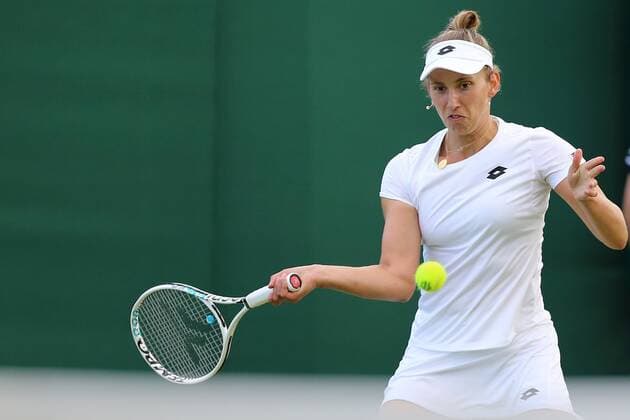 Great Britain, London, All England Lawn Tennis Club, The Championships Wimbledon 2022 - DAY 1- 27 06 2022 Belgian player Elise Mertens (BEL) pictured during her first round against Camilia Osorio (COL) in London , All England Lawn Tennis Club at The Championships Wimbledon 2022 The Championships Wimbledon 2022- DAY 1- 27 06 2022 PhotoNews Panoramic 
