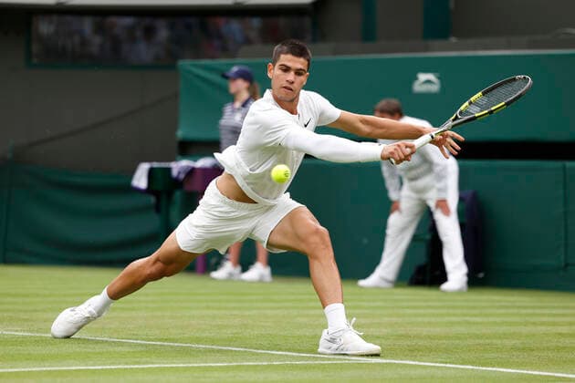 Carlos Alcaraz ESP Tennis Wimbledon 2022 Grand Slam ITF ATP WTA AELTC London Great Britain 27 June 2022 Copyright: xJuergenxHasenkopfx