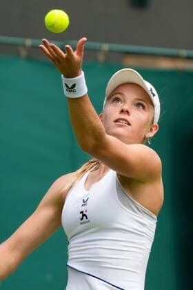Mandatory Credit: Photo by Dave Shopland Shutterstock (13002019j) Katie Swan during her first round match Wimbledon Tennis Championships, Day 2, The All England Lawn Tennis and Croquet Club, London, UK - 28 Jun 2022 Wimbledon Tennis Championships, Day 2, The All England Lawn Tennis and Croquet Club, London, UK - 28 Jun 2022  Copyright: xDavexShopland Shutterstockx 13002019j