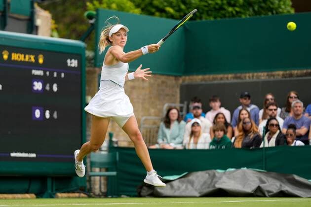 Mandatory Credit: Photo by Dave Shopland Shutterstock (13002019ab) Katie Swan during her first round match Wimbledon Tennis Championships, Day 2, The All England Lawn Tennis and Croquet Club, London, UK - 28 Jun 2022 Wimbledon Tennis Championships, Day 2, The All England Lawn Tennis and Croquet Club, London, UK - 28 Jun 2022  Copyright: xDavexShopland Shutterstockx 13002019ab